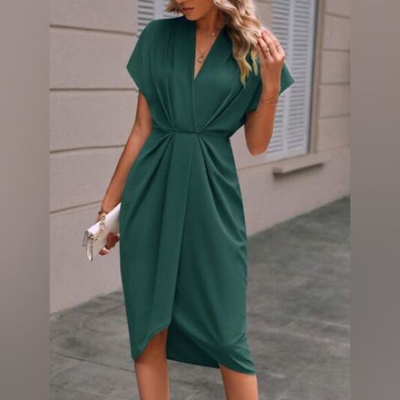 Shein Skue Green Solid Batwing Ruched Front Dress - Picture 1 of 10